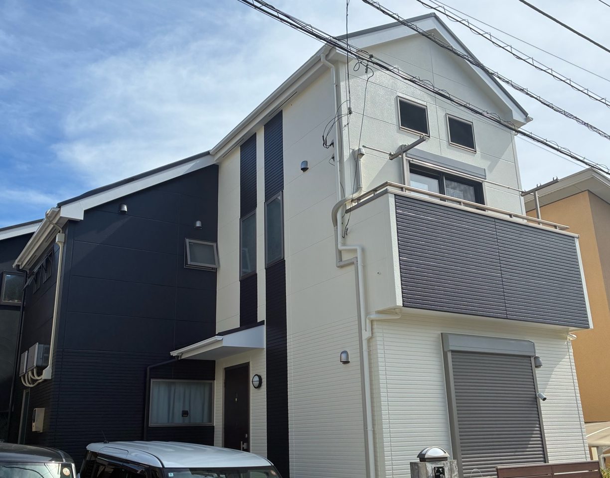 町田市南成瀬｜外壁塗装・屋根塗装｜チャコール×ホワイトリリィ